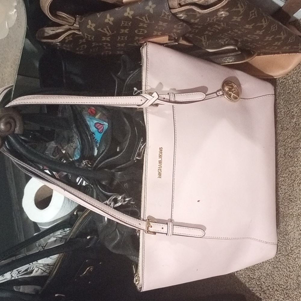 Michael kors purse